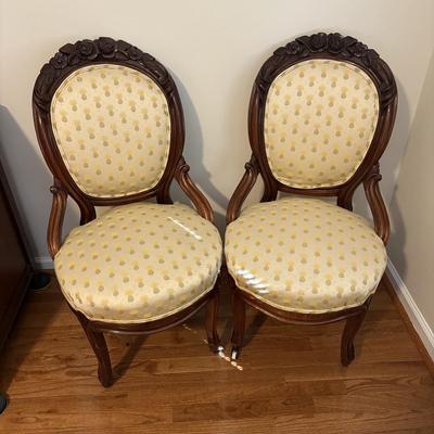 Set of Pineapple Patterned Upholstered Parlor Chairs (HB-SF)