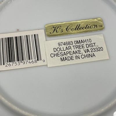 Small beaded trinket box with Asian plate