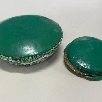 Small beaded trinket box with Asian plate