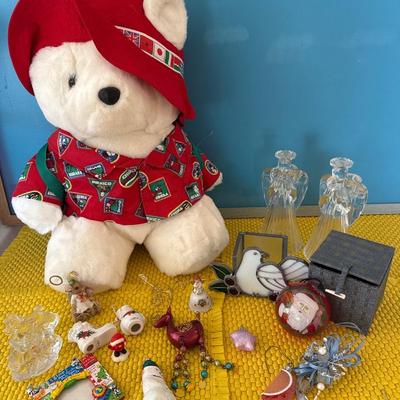 Around the world with Santa Bear