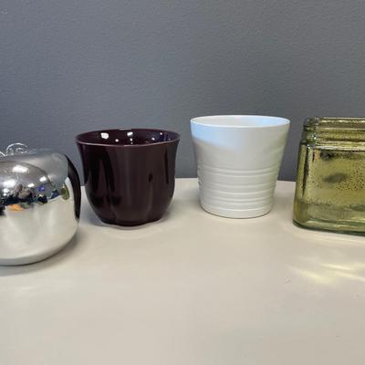 Small vases and silver apple decor