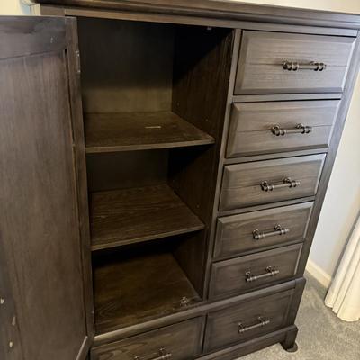 Bellamy Lane Mans Door Chest (GB-MG)