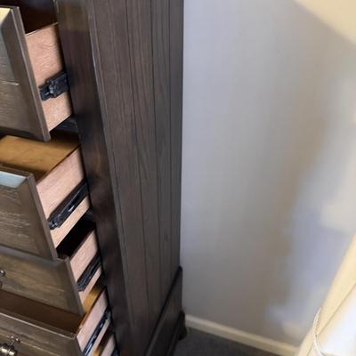 Bellamy Lane Mans Door Chest (GB-MG)