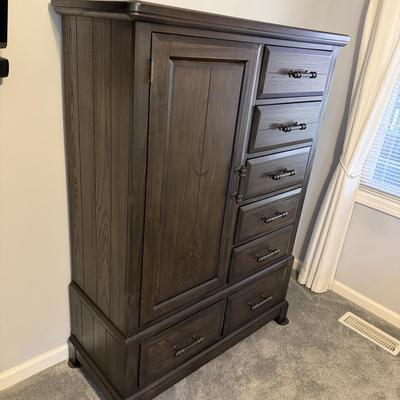 Bellamy Lane Mans Door Chest (GB-MG)