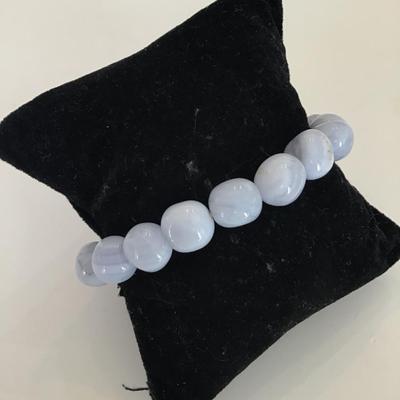 Beautiful healing stone stretch bracelet