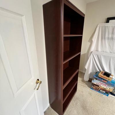 Bookcase W/Adjustable Shelves (BGB-RG)