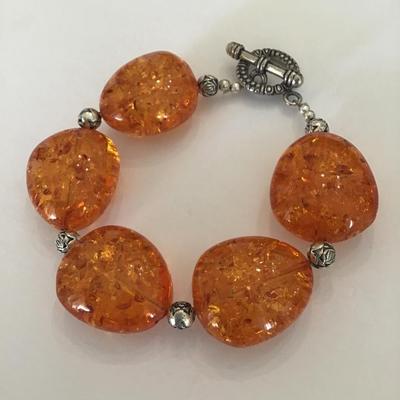 Beautiful vintage faux amber toggle bracelet