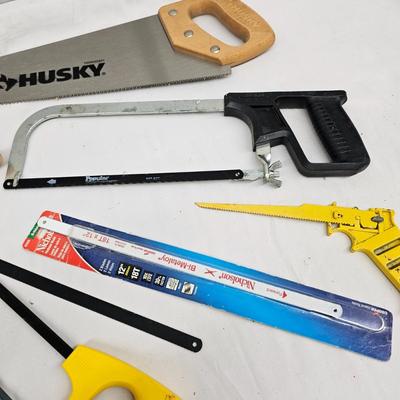 Assortment of Small Hand Saws (DG-JS)