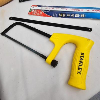 Assortment of Small Hand Saws (DG-JS)