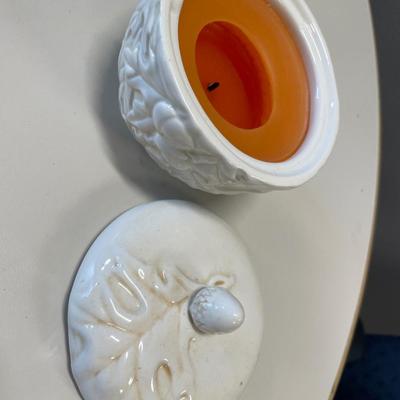 Oval serving plate with candle