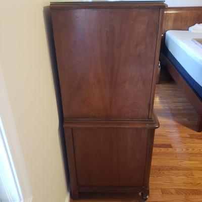 Tall boy/Linen Press Cabinet (HB-KD)