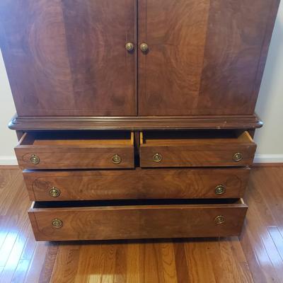 Tall boy/Linen Press Cabinet (HB-KD)