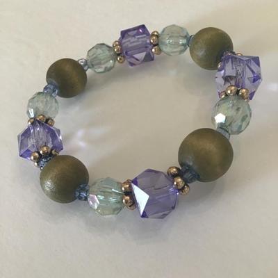 Faux glass bead stretch bracelet