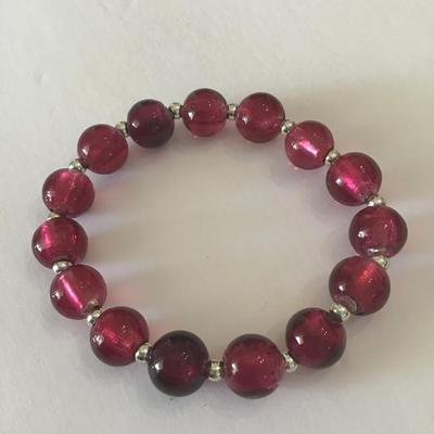 Cranberry glass bead stretch Bracelet