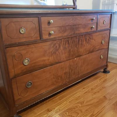 Dresser with Mirror (HB-KD)