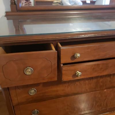 Dresser with Mirror (HB-KD)