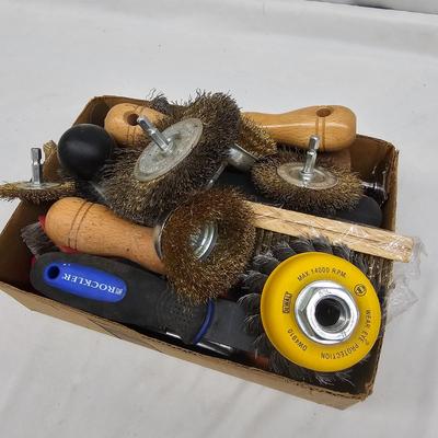 Blades, Scrapers, Brushes & More (DG-JS)