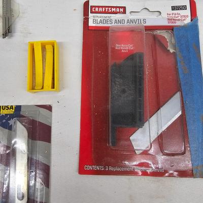 Blades, Scrapers, Brushes & More (DG-JS)