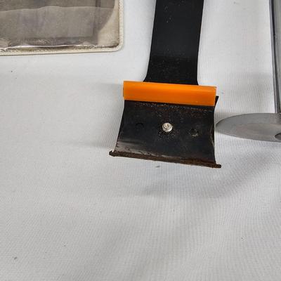 Blades, Scrapers, Brushes & More (DG-JS)