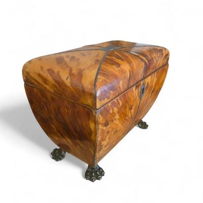 Large blond tea caddy