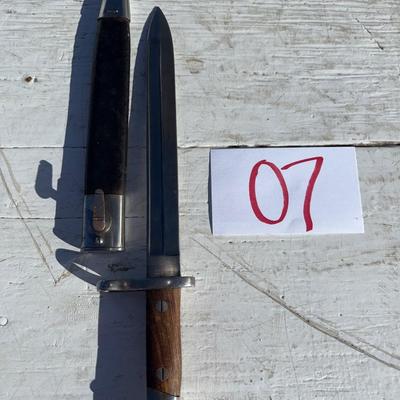 Sale Photo Thumbnail #71: O7-Knife with Sheath