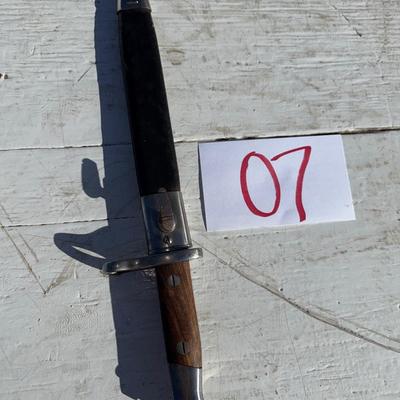 Sale Photo Thumbnail #67: O7-Knife with Sheath