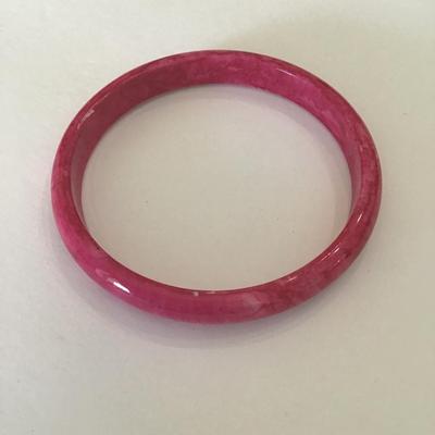 Pink marbled bangle bracelet