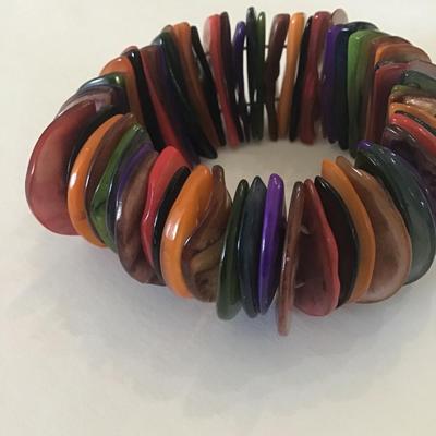 Multicolor Shell stretch bracelet