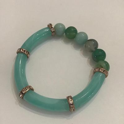Gemstone bead and acrylic stretch bracelet