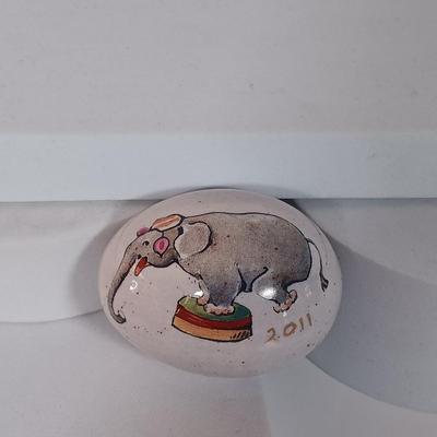 LOT 5: Collection of Elephant Themed Miniatures and Decor