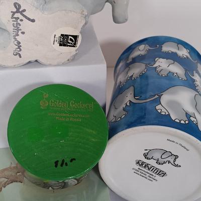 LOT 12: Elephant Themed Home Decor
