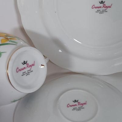 LOT 14: Vintage China Collection - Haviland Limoges, Crown Royal England & More