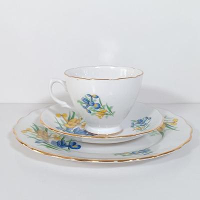 LOT 14: Vintage China Collection - Haviland Limoges, Crown Royal England & More