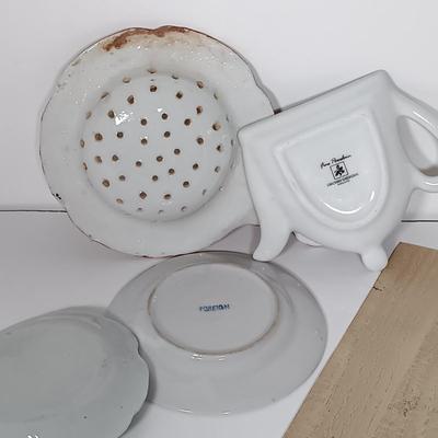 LOT 21: Celadon-Tone Elephant Teapot with Cup, Toyo Peacock Plate, Macau Made Enameled Dish & More