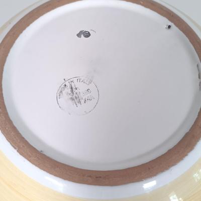 LOT 23: Williams Sonoma Tournesol Italy Serving Bowl and Platter with Pfaltzgraff Ocean Breeze Hand-Blown Glass Bowl and Pottery Plate