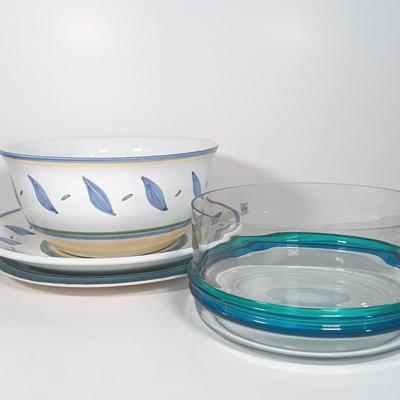 LOT 23: Williams Sonoma Tournesol Italy Serving Bowl and Platter with Pfaltzgraff Ocean Breeze Hand-Blown Glass Bowl and Pottery Plate