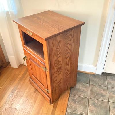 LOT 31: Simmons Hardware Co., St. Louis Mo USA White Clad Oak Side Table / Cabinet