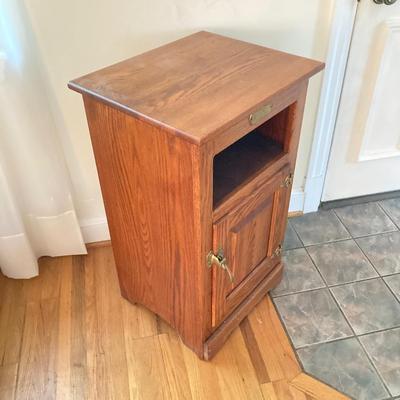 LOT 31: Simmons Hardware Co., St. Louis Mo USA White Clad Oak Side Table / Cabinet
