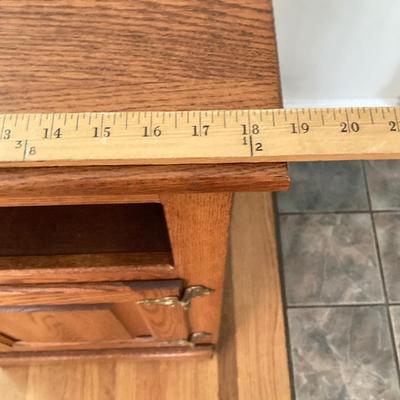 LOT 31: Simmons Hardware Co., St. Louis Mo USA White Clad Oak Side Table / Cabinet