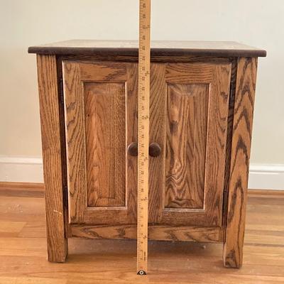 LOT 32: Wood Side Table / Cabinet with Storage