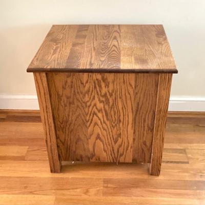 LOT 32: Wood Side Table / Cabinet with Storage