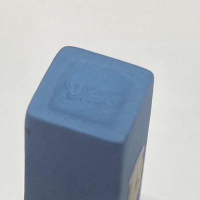 LOT 38: Wall Mount / Hanging Miniature Holder with Collection of Thimbles, Miniatures and More