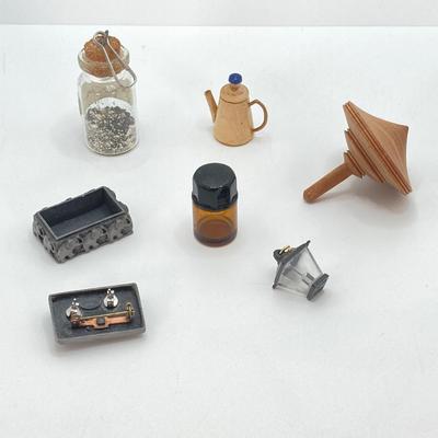 LOT 38: Wall Mount / Hanging Miniature Holder with Collection of Thimbles, Miniatures and More
