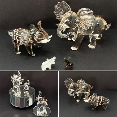 LOT 39: Beautiful Crystal / Glass Elephant Figurines
