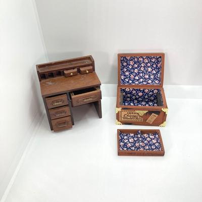 LOT 41: Large Collection of Doll House Furniture