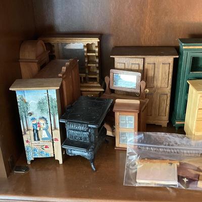 LOT 41: Large Collection of Doll House Furniture