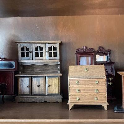 LOT 41: Large Collection of Doll House Furniture
