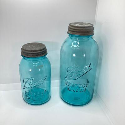 LOT 43: Vintage / Antique Bottle Collection