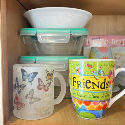 LOT 47: Kitchen Cabinet Finds - Mugs, Pyrex, Snapware, Tupperware and More