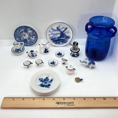 LOT 53: Beautiful Blue and White Collection - Art Glass, Miniatures, Spode, Delft, Wedgwood, Collector Plates and More